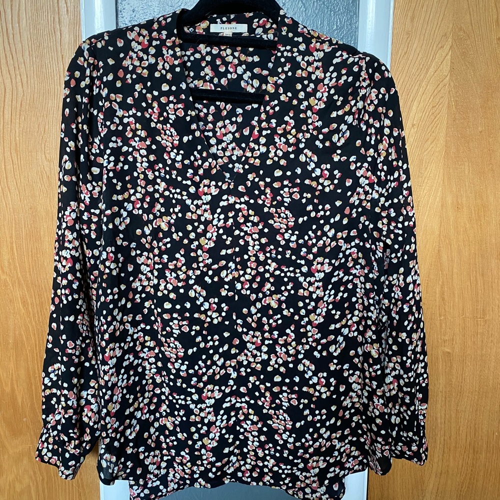 Colorful long sleeves blouse